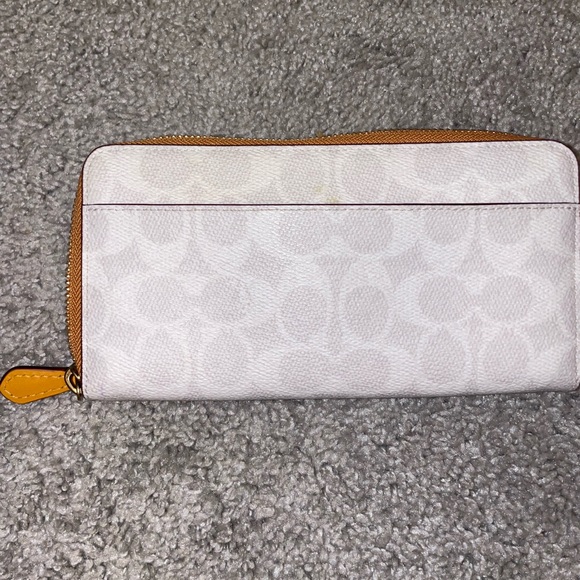 Coach accordian sip wallet. - Picture 3 of 3